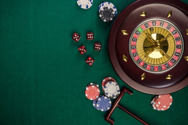 danur mobile app interface showing slots and live dealer options